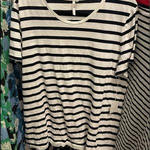 Black and white T-shirt.